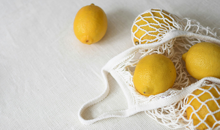 Low-waste living for apartment renters using reusable and eco-friendly household items